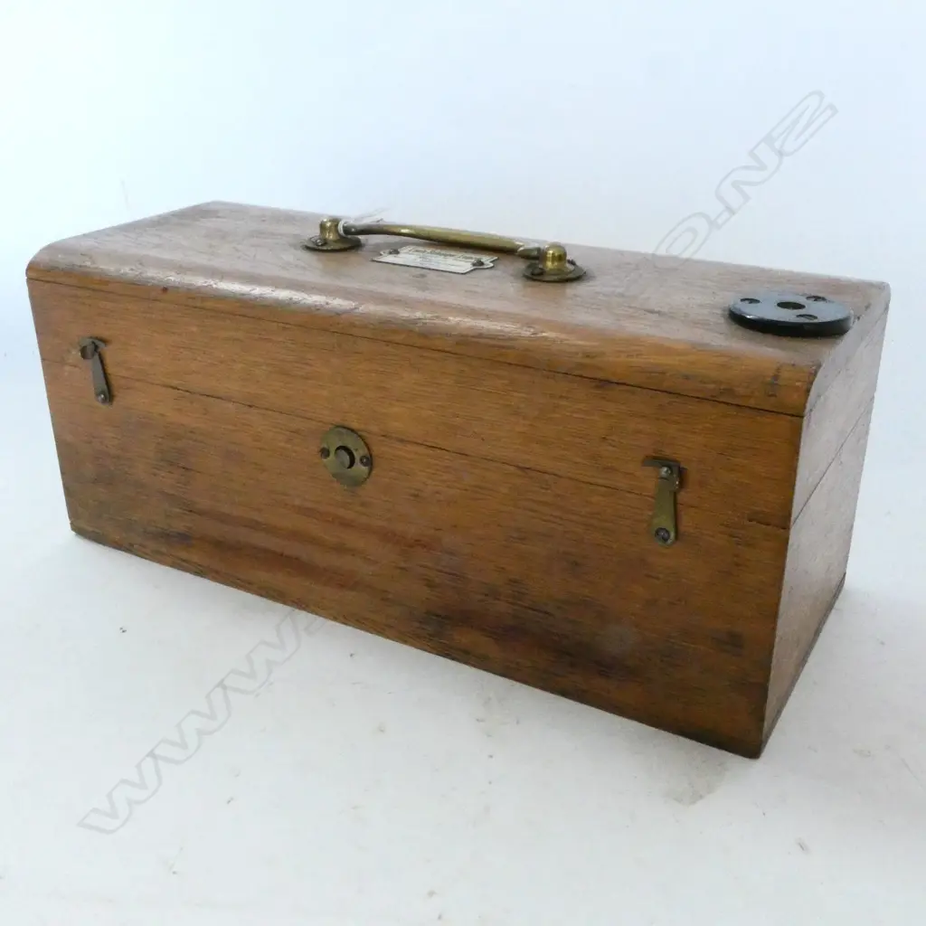 EARLY 20thC CHRONDROMETER (GRAIN SCALE) BY LOUIS SCHOPPER, LEIPZIG. IN OAK CASE Image 1++